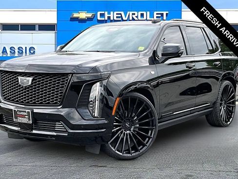 Used 2025 Cadillac Escalade Sport w/ Touring Package AWD/4WD image 2