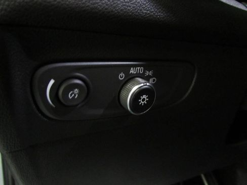 Used 2023 Buick Envision Essence w/ Sport Touring Package AWD/4WD image 23