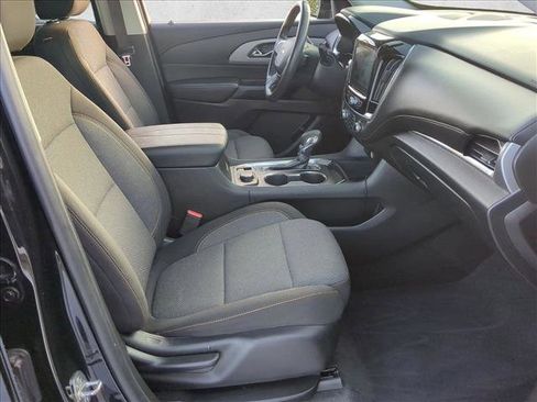 Used 2021 Chevrolet Traverse LT FWD image 21