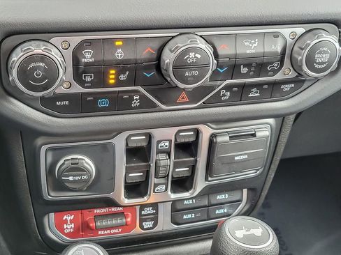 Used 2025 Jeep Wrangler Unlimited Rubicon 4xe w/ Safety Group image 15