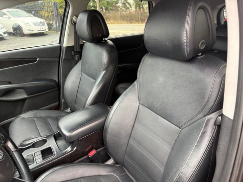 Used 2016 Kia Sorento EX w/ EX Touring Package image 13