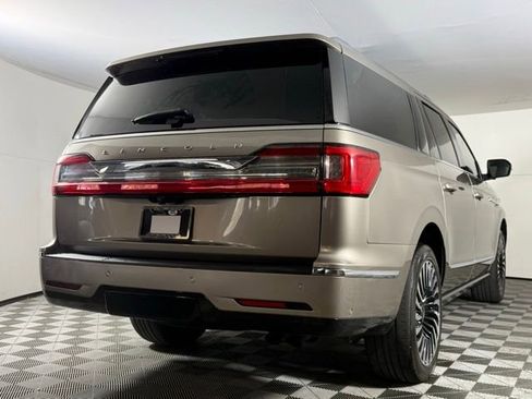 Used 2020 Lincoln Navigator L Reserve w/ Luxury Package image 7