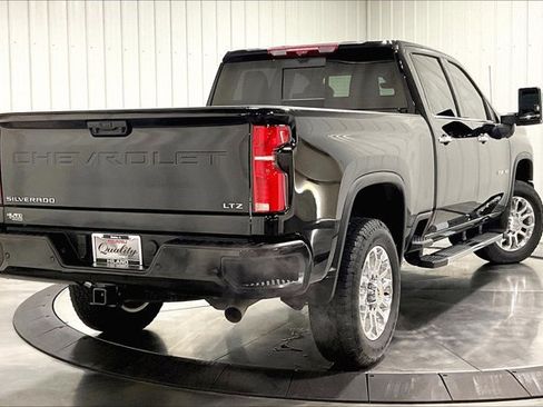 Used 2025 Chevrolet Silverado 2500 LTZ w/ Z71 Chrome Sport Edition AWD/4WD image 13