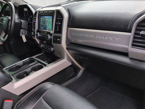 Used 2021 Ford F350 Lariat w/ Chrome Package image 21