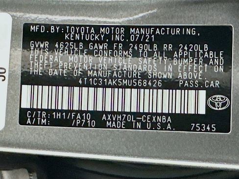 Used 2021 Toyota Camry LE image 30