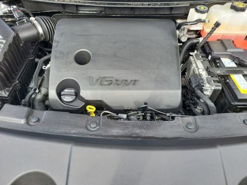 Used 2023 Chevrolet Traverse Premier image 36