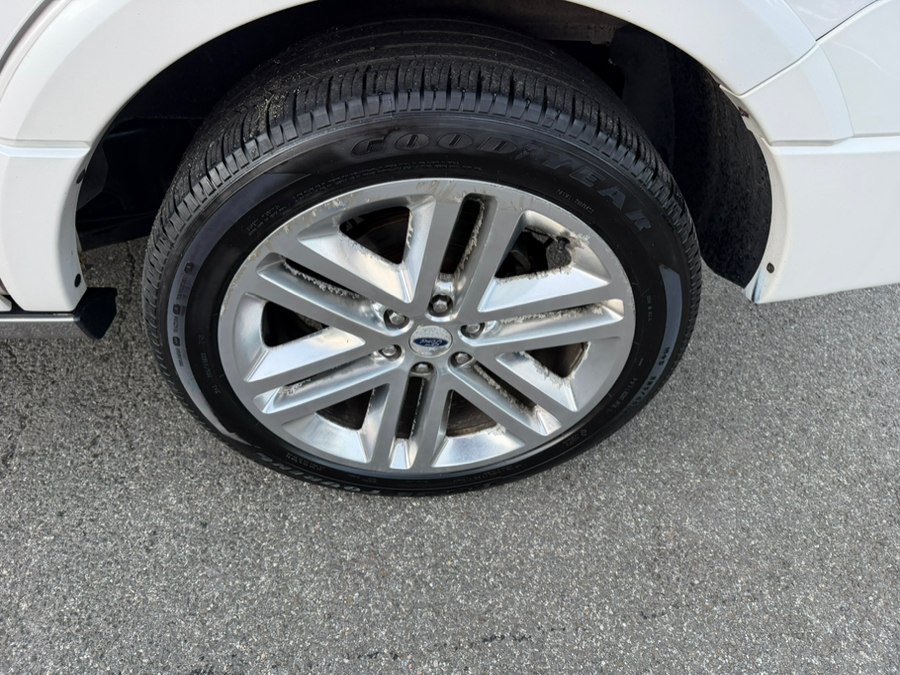 Used 2016 Ford Expedition Platinum AWD/4WD image 12