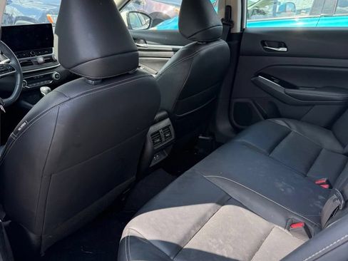 Used 2024 Nissan Altima 2.5 SL FWD image 8
