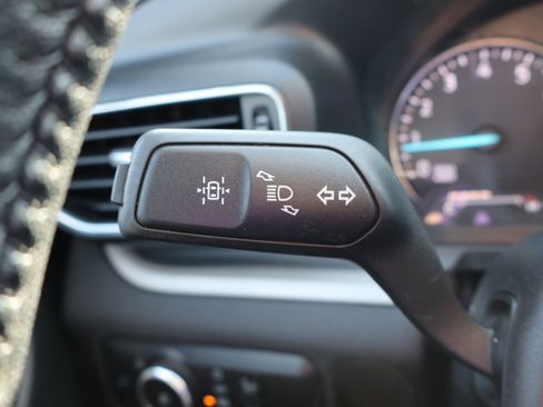 Used 2023 Ford Explorer XLT w/ Equipment Group 202A image 19