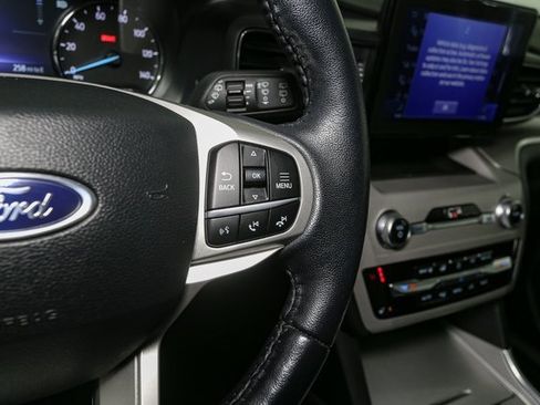 Used 2023 Ford Explorer XLT w/ Equipment Group 202A image 31