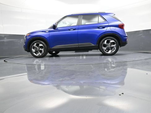 Certified 2023 Hyundai Venue SEL w/ Cargo Package FWD image 33
