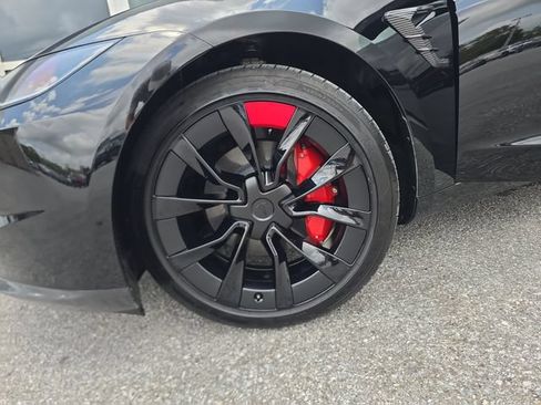 Used 2025 Tesla Model 3 Long Range AWD/4WD image 28