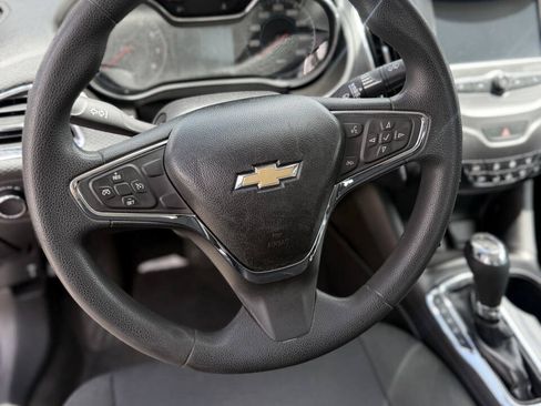 Used 2018 Chevrolet Cruze LT w/ LT Fleet Convenience Package FWD image 17