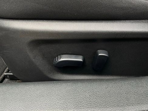 Used 2025 Nissan Altima 2.5 SV image 11