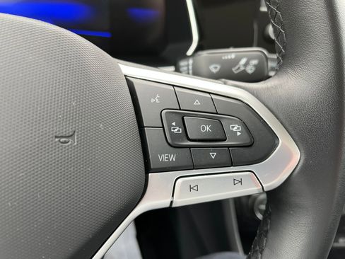 Used 2023 Volkswagen Jetta SE w/ Panoramic Sunroof Package image 24