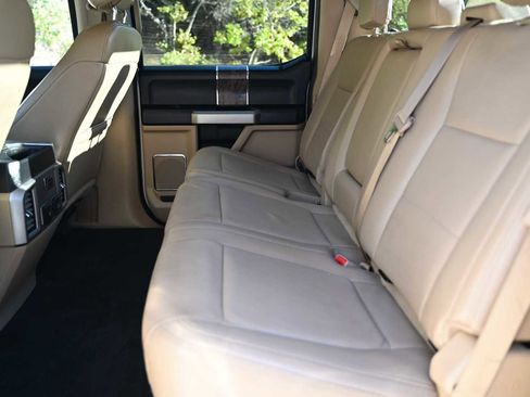 Used 2017 Ford F450 Lariat w/ Tow Technology Bundle image 19