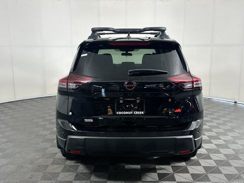 Used 2026 Nissan Rogue SV AWD/4WD image 4