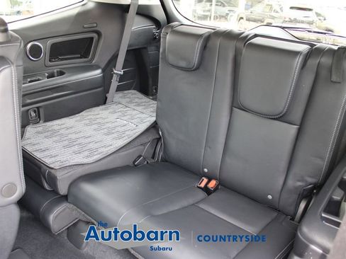 Used 2023 Subaru Ascent Touring AWD/4WD image 29