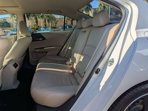 Used 2017 Honda Accord Touring image 30