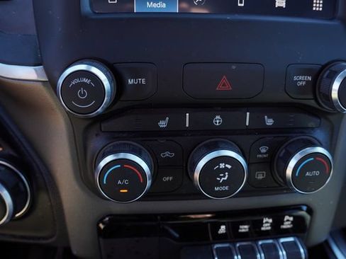 Used 2022 RAM 1500 Big Horn AWD/4WD image 6