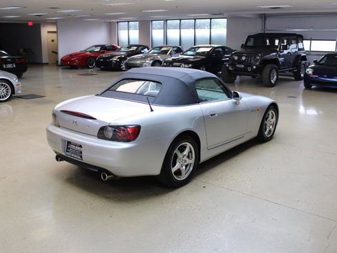 Used 2002 Honda S2000 image 14