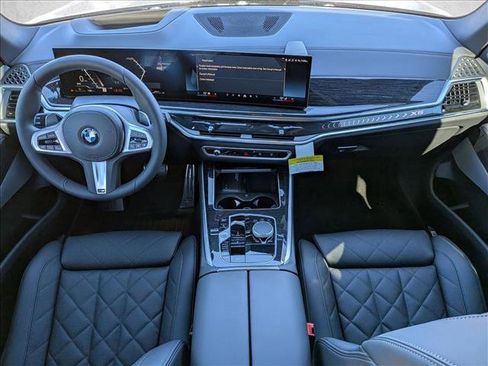 Used 2026 BMW X5 xDrive40i w/ M Sport Package AWD/4WD image 15