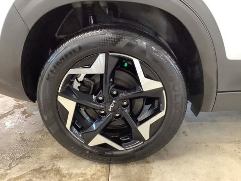 Certified 2024 Kia Seltos EX AWD/4WD image 22