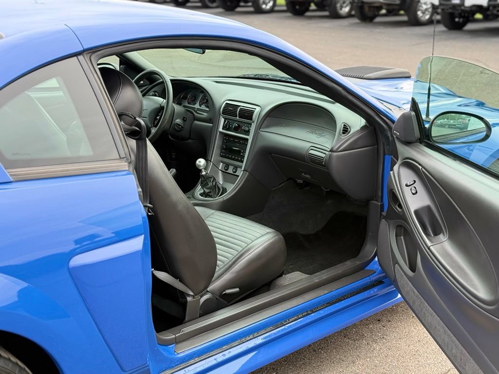 Used 2003 Ford Mustang Mach 1 RWD image 5