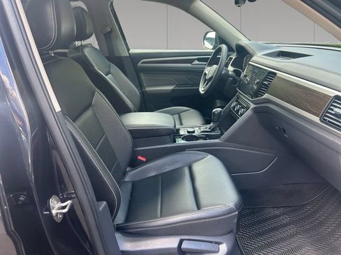 Used 2023 Volkswagen Atlas SE AWD/4WD image 17
