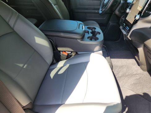New 2026 RAM 3500 Tradesman AWD/4WD image 14