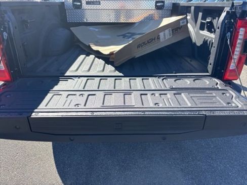 Used 2023 Ford F250 King Ranch image 9