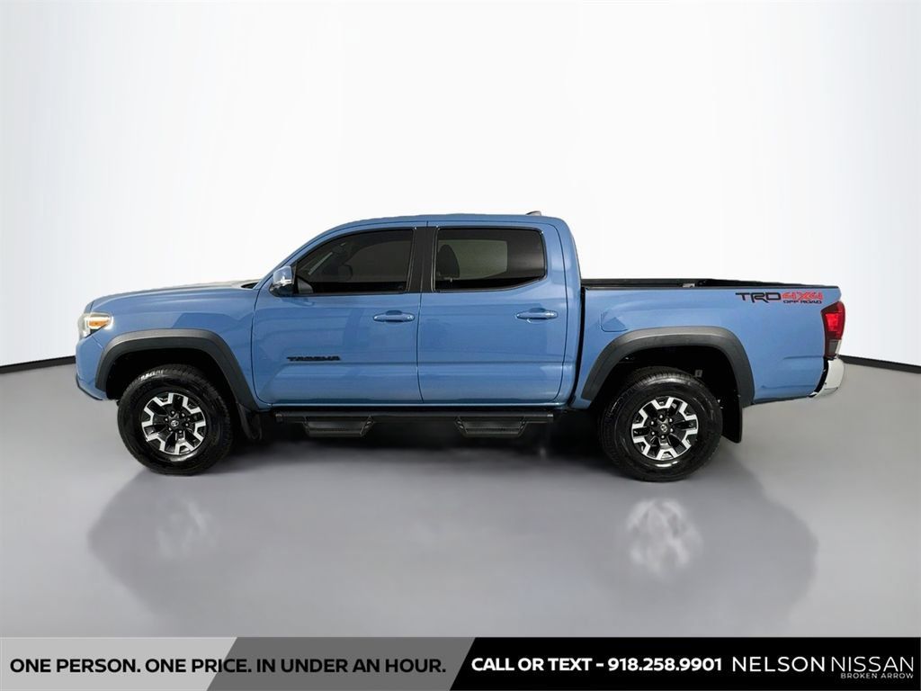 Used 2019 Toyota Tacoma TRD Off-Road AWD/4WD image 8