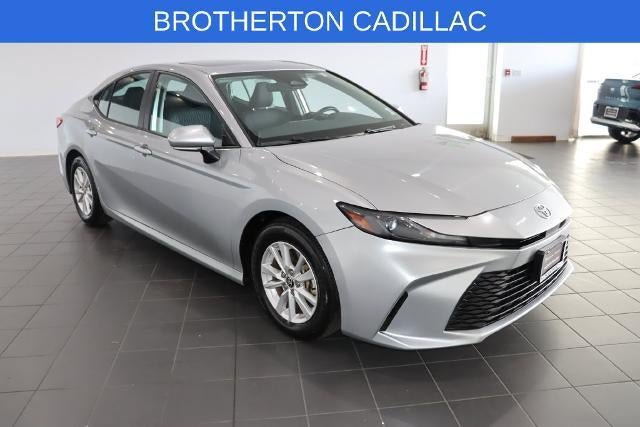 Used 2025 Toyota Camry LE w/ Convenience Package FWD image 10