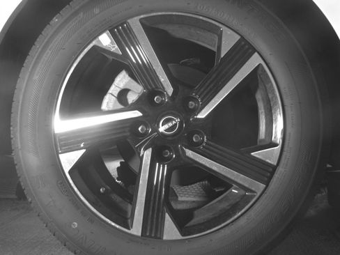 Used 2025 Nissan Sentra SV FWD image 18