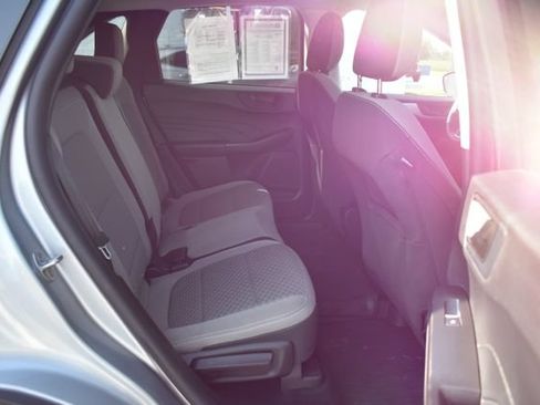 Used 2022 Ford Escape SE w/ SE Sport Appearance Package AWD/4WD image 38