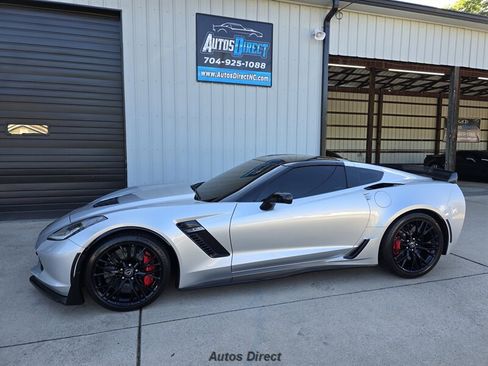 Used 2016 Chevrolet Corvette Z06 w/ Z07 Performance Package RWD image 7