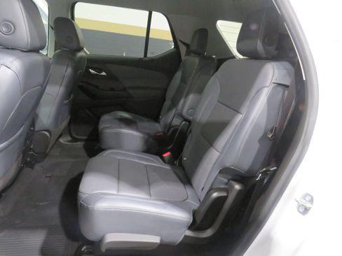 Used 2018 Chevrolet Traverse Premier AWD/4WD image 9