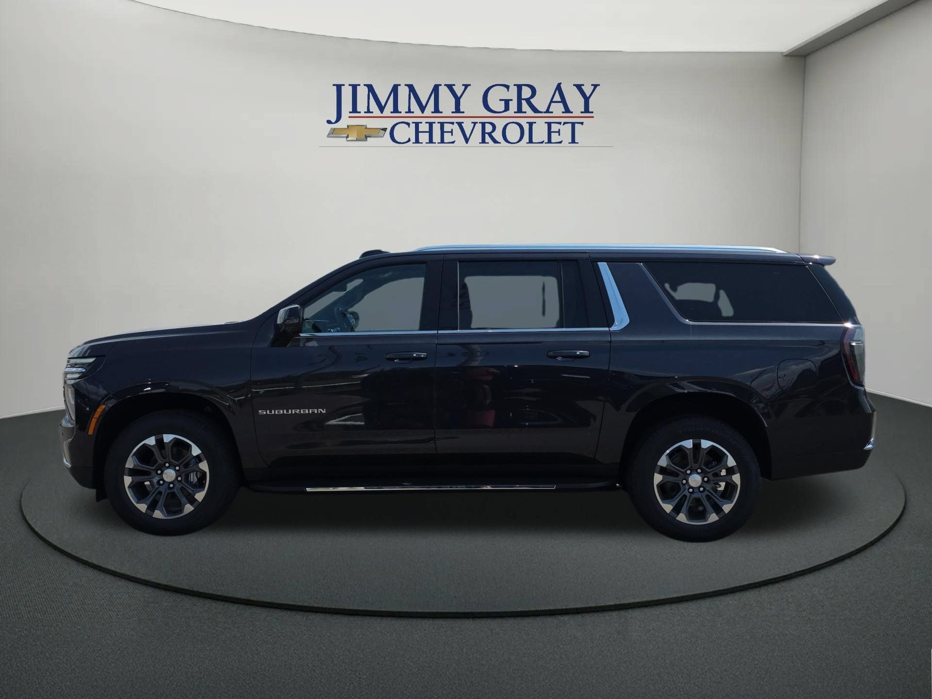 New 2026 Chevrolet Suburban LT w/ Advanced Technology Package AWD/4WD image 2