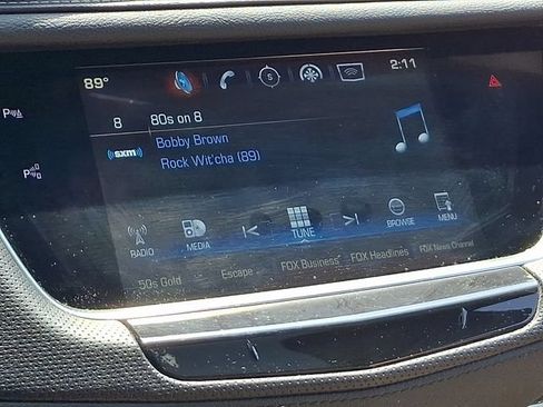 Used 2017 Cadillac XT5 Premium Luxury w/ Driver Assist Package FWD image 9
