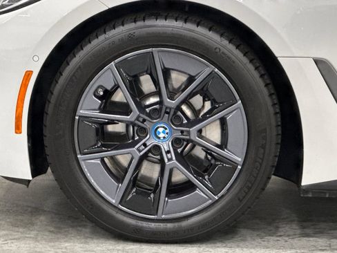 Used 2023 BMW i4 eDrive40 RWD image 32