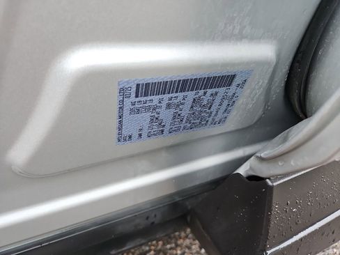 Used 2025 Nissan Rogue SV FWD image 29