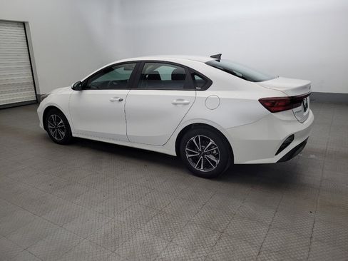 Used 2024 Kia Forte LXS image 3