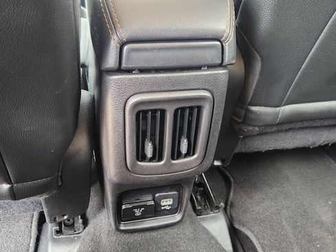 Used 2021 Jeep Compass Limited AWD/4WD image 32