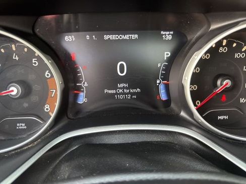 Used 2018 Jeep Compass Limited w/ Navigation Group AWD/4WD image 16