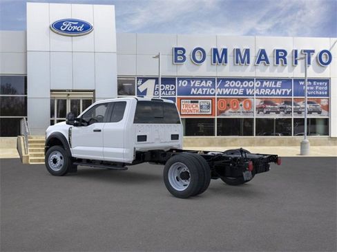 New 2026 Ford F450 XL w/ XL Chrome Package image 4