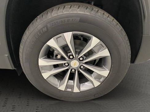 New 2026 Chevrolet Equinox LT w/ Safety and Technology Package AWD/4WD image 16