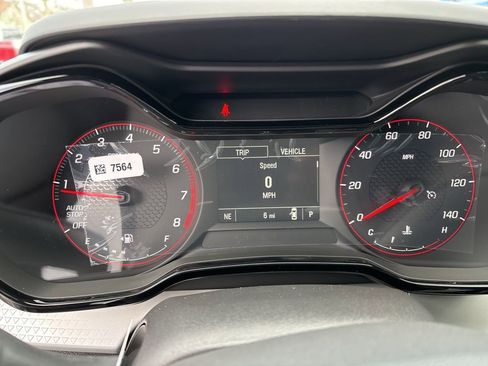 New 2026 Chevrolet Trax RS w/ Sunroof Package image 8