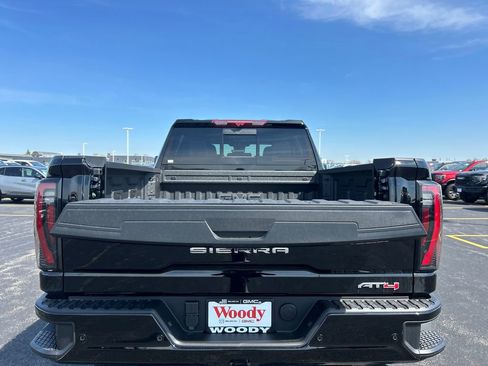 New 2026 GMC Sierra 2500 AT4 w/ AT4 Premium Plus Package AWD/4WD image 39