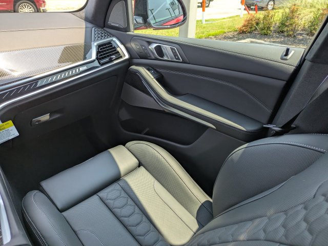 New 2026 BMW X5 M Competition w/ Executive Package AWD/4WD image 18