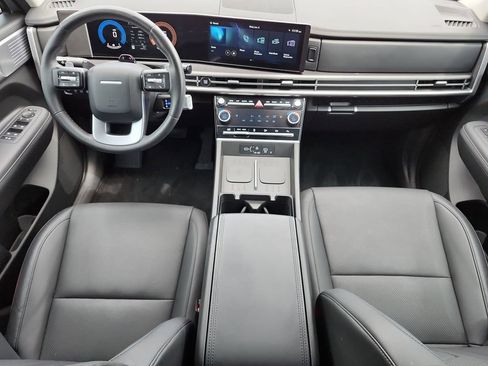 Used 2025 Hyundai Santa Fe SEL FWD image 19
